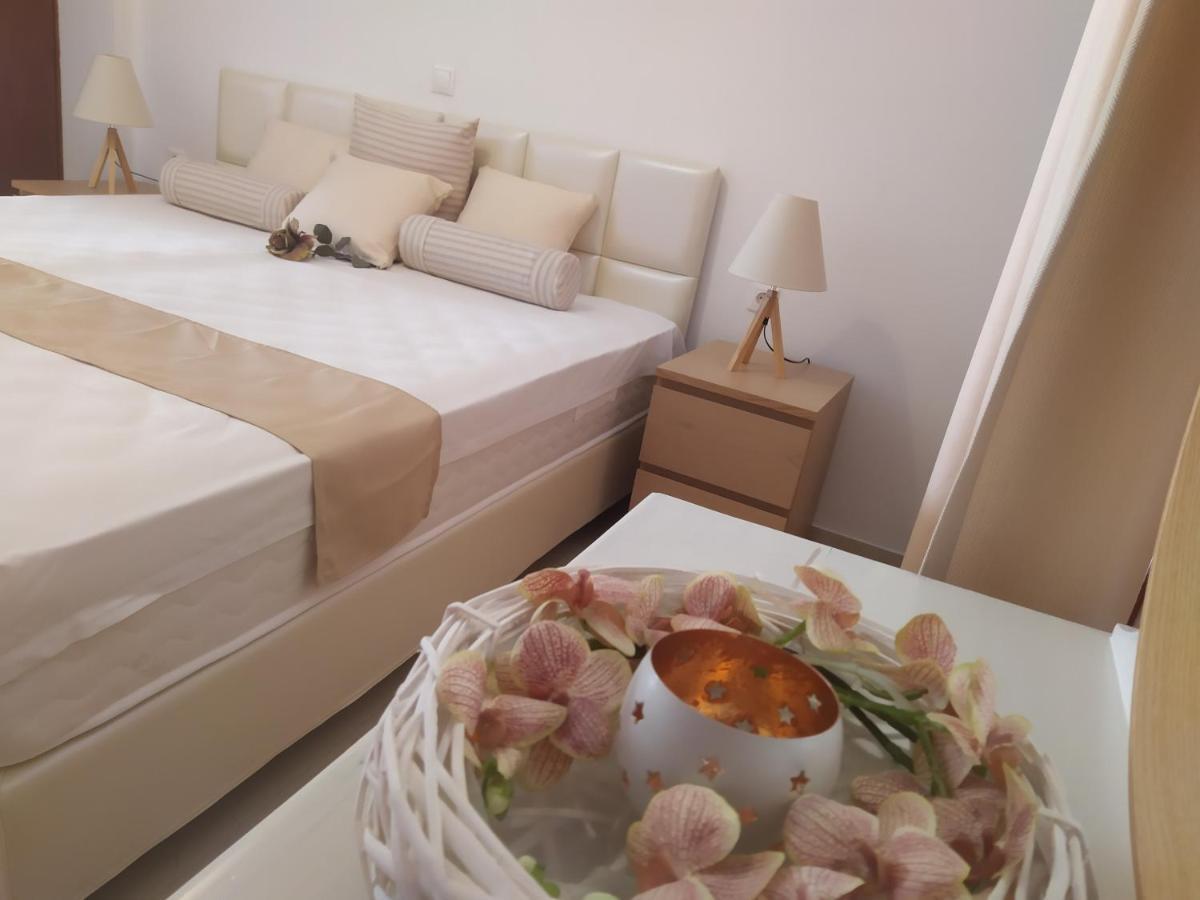 Aronis Apartments Benitses  Ngoại thất bức ảnh