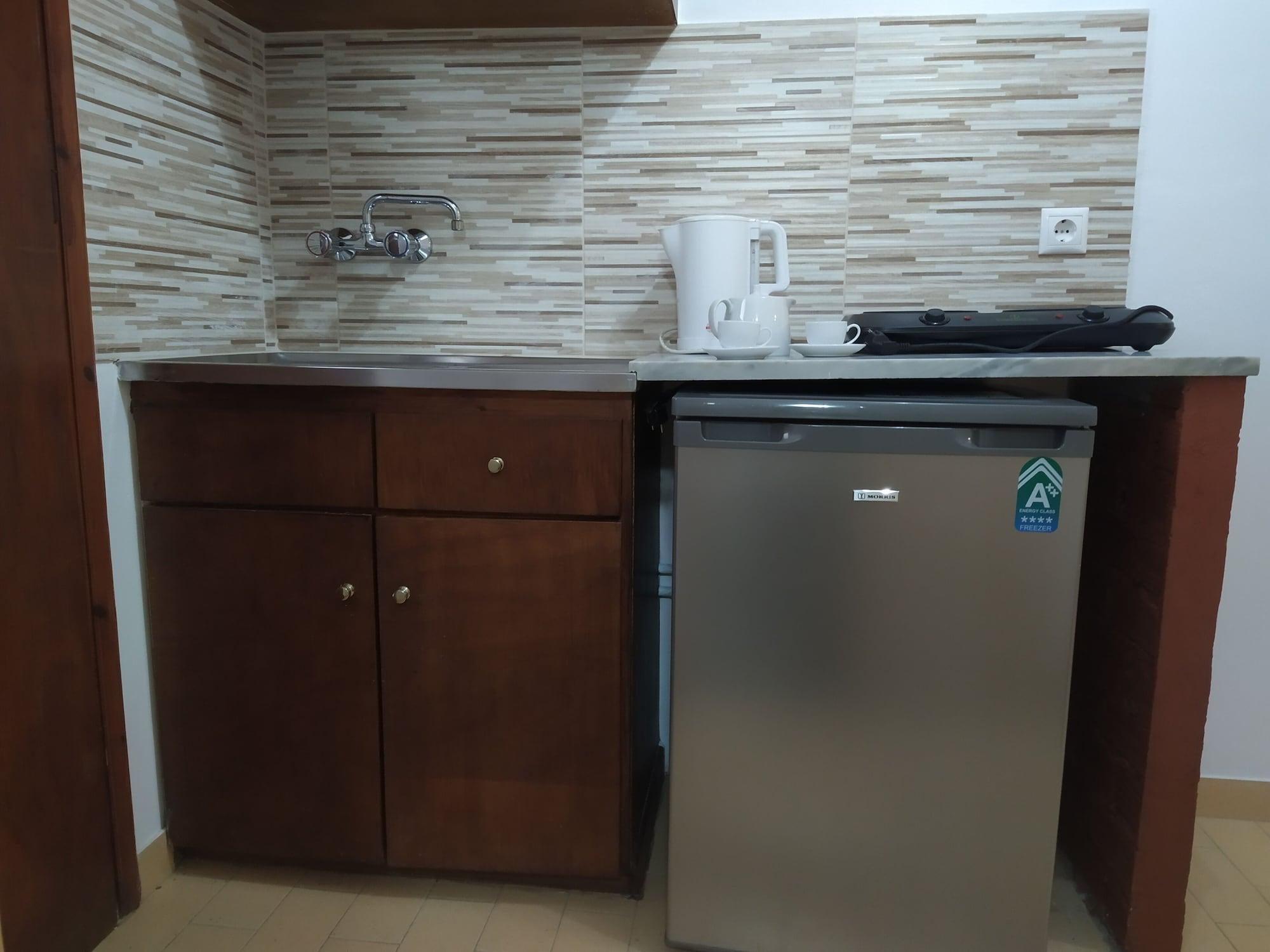 Aronis Apartments Benitses  Ngoại thất bức ảnh