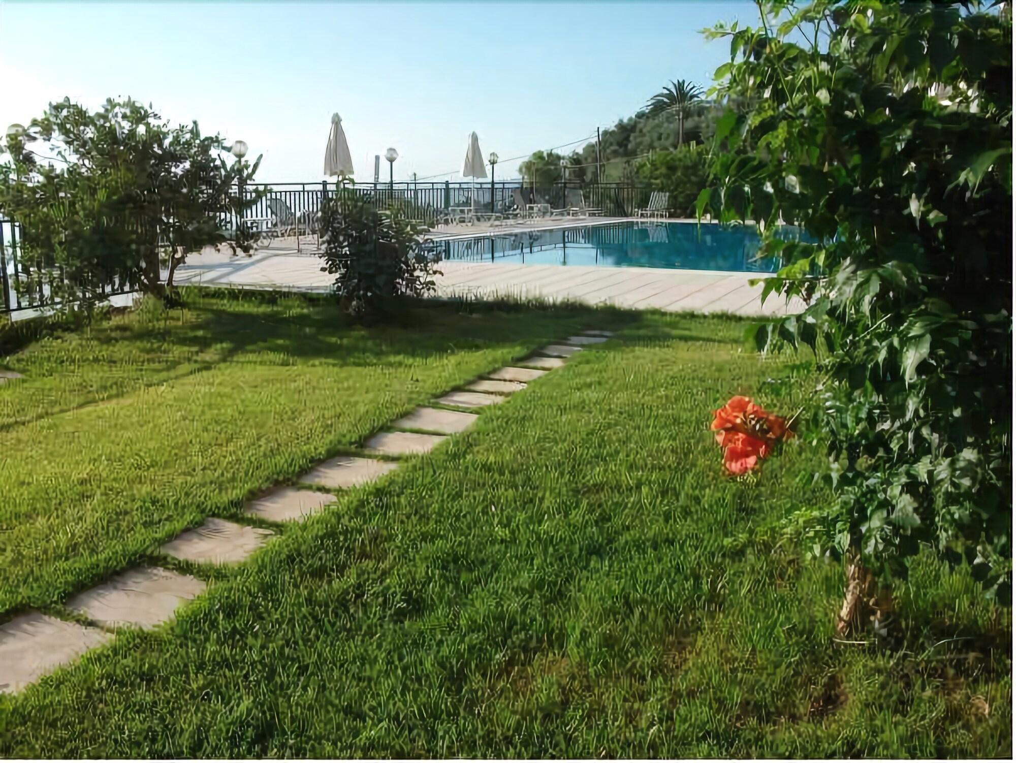 Aronis Apartments Benitses  Ngoại thất bức ảnh