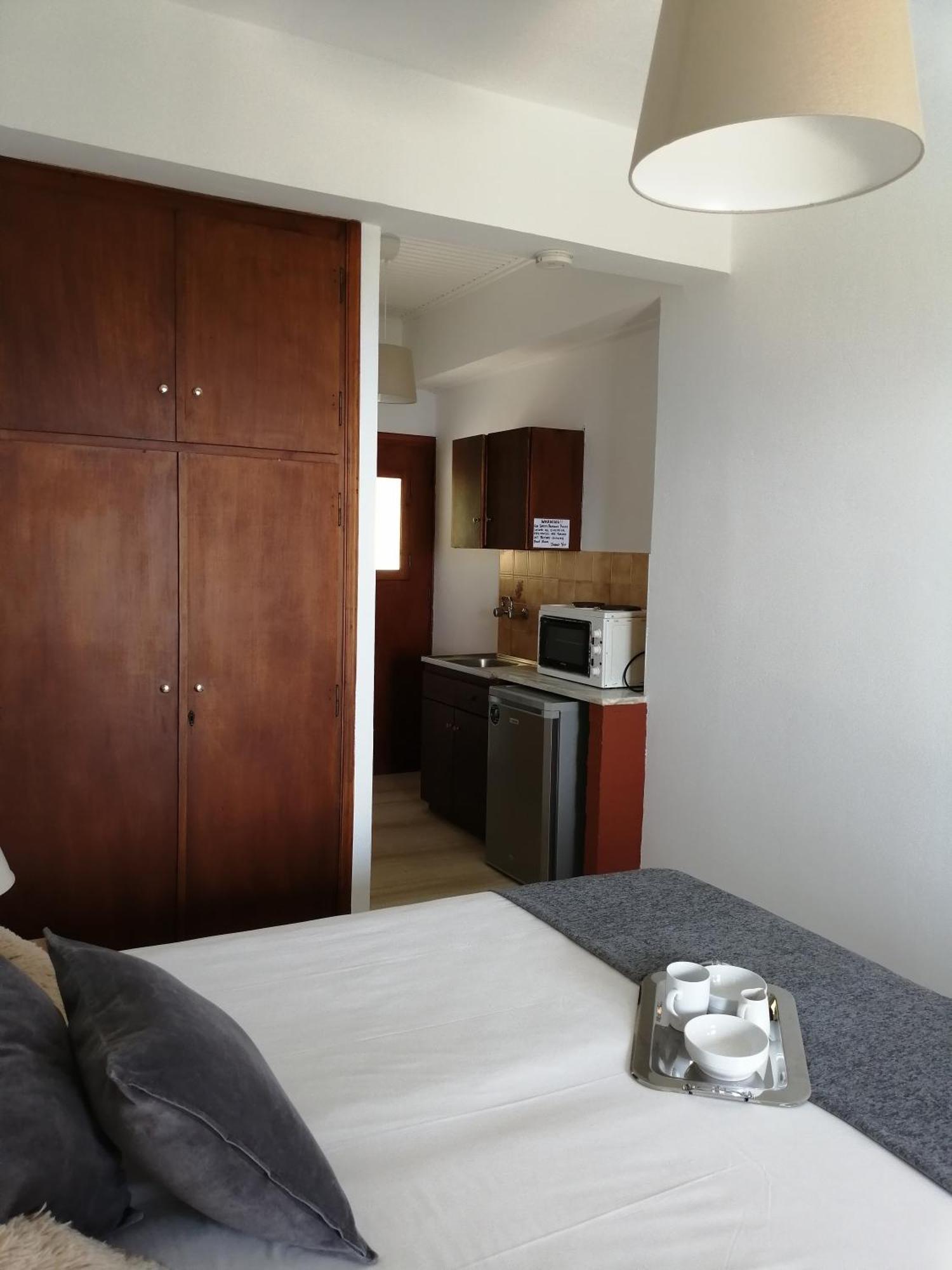 Aronis Apartments Benitses  Ngoại thất bức ảnh