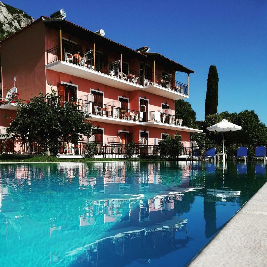 Aronis Apartments Benitses  Ngoại thất bức ảnh