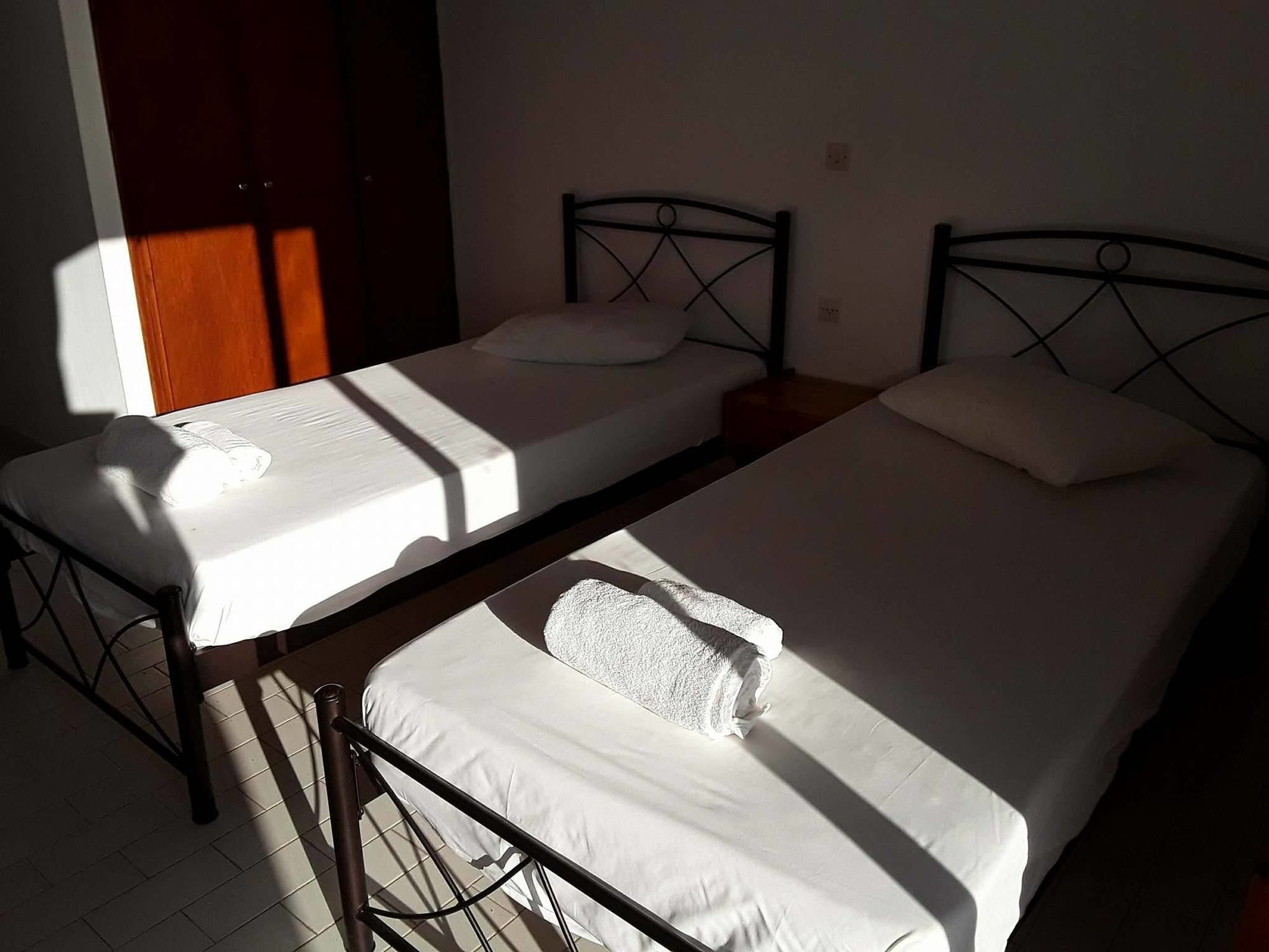 Aronis Apartments Benitses  Ngoại thất bức ảnh