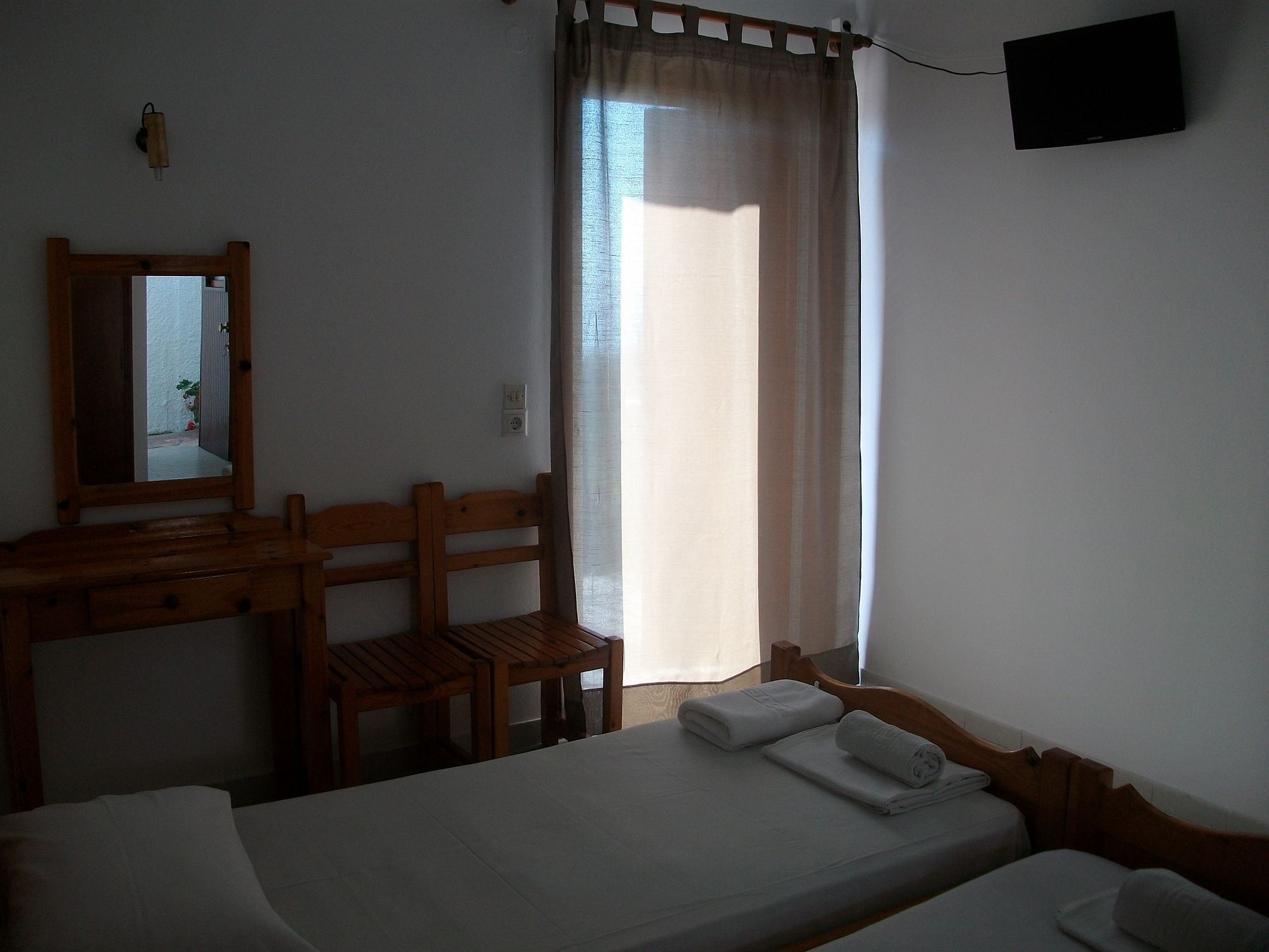 Aronis Apartments Benitses  Ngoại thất bức ảnh