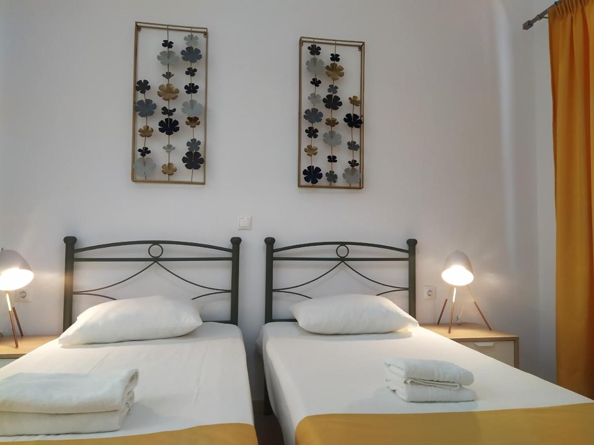 Aronis Apartments Benitses  Ngoại thất bức ảnh